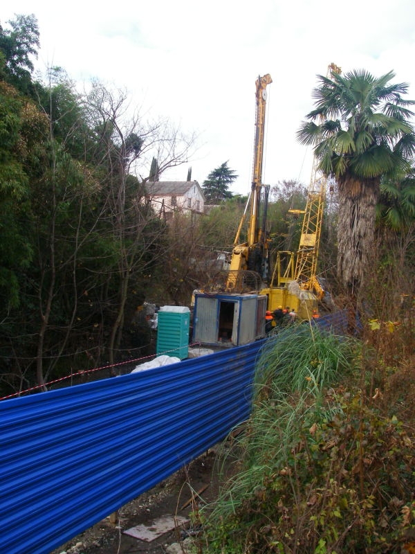 Строительная техника вид со стороны ЖД