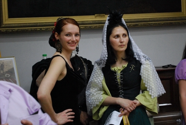 две испанские дамы. Только разных времен)