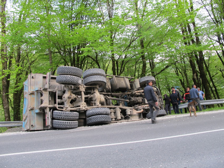 До приезда спасателей.