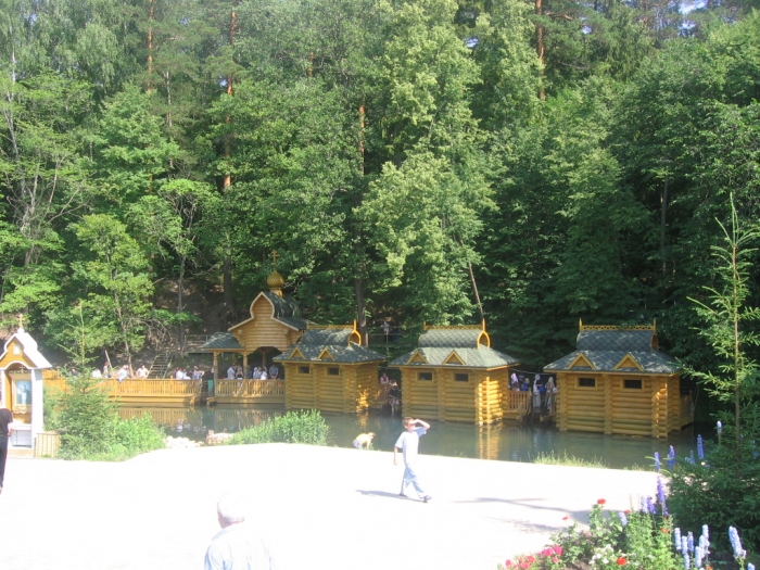 Святой источник