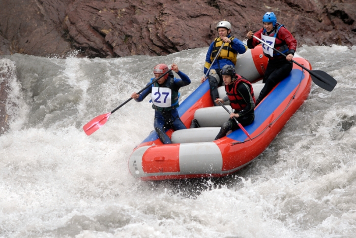 Мужской экипаж города Сочи проходит порог Киши2