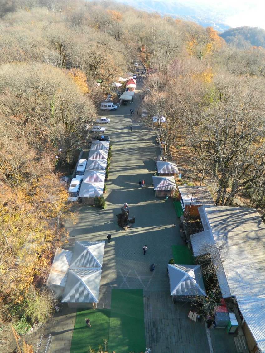 Торговая галерея на Ахуне