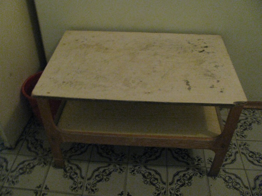 Столик просто шикарный для посетителей