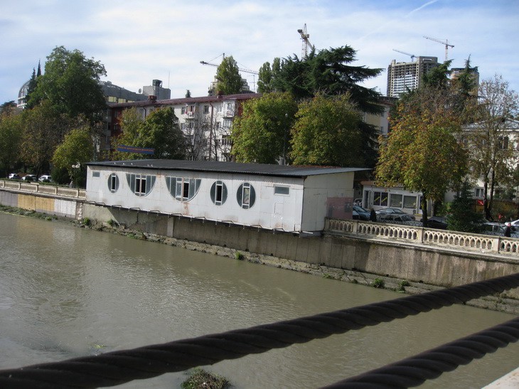 Дом с привидениями