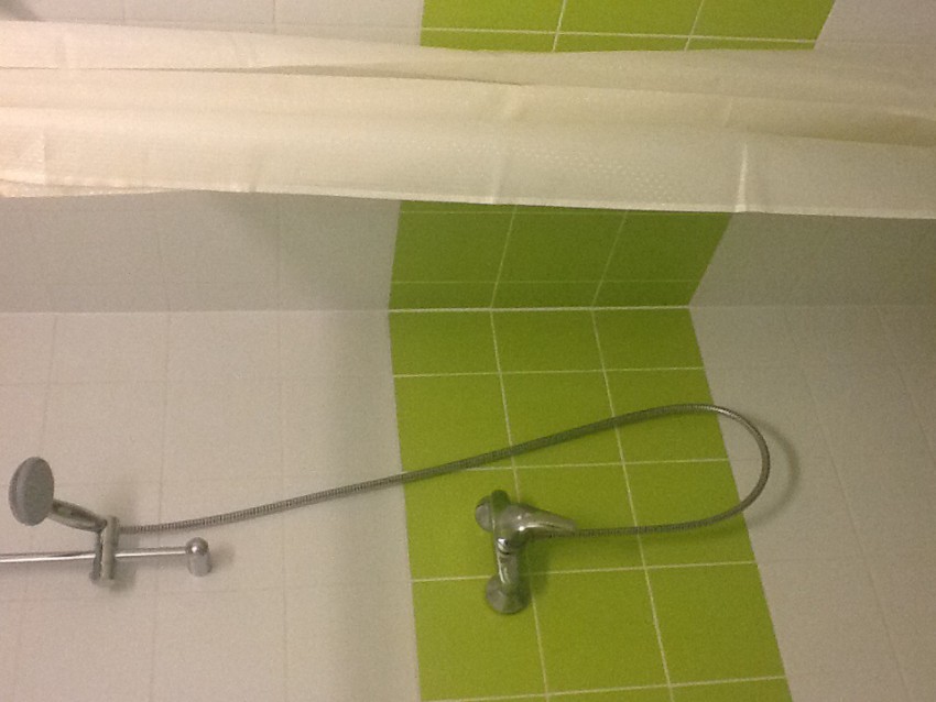 Душевой угол