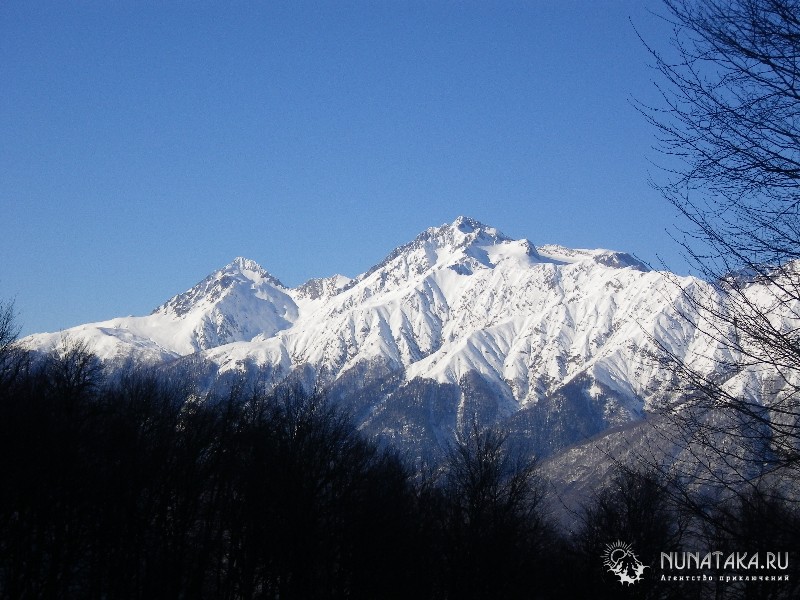 Чугуш. Главный Кавказский хребет. Закат