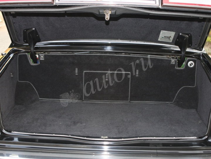 Rolls-Royce Silver Spur // 1996 года