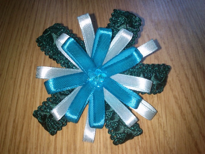 Заколки и резинки ручной работы