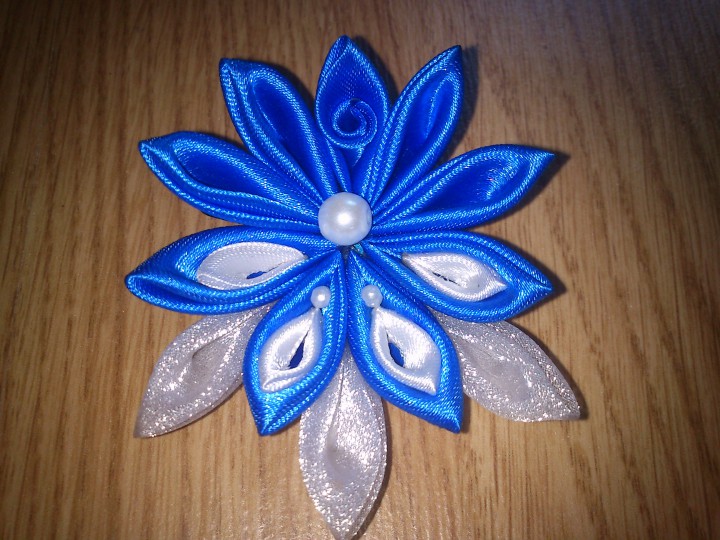 Заколки и резинки ручной работы