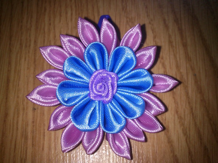 Заколки и резинки ручной работы