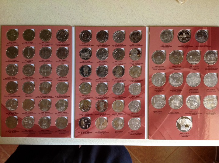 Продам коллекции монет.