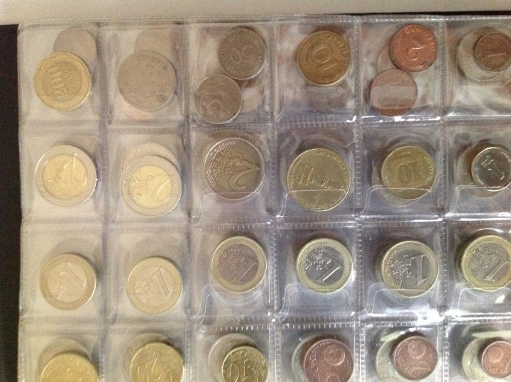 Продам коллекции монет.