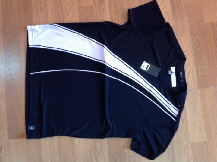 Мужские и женские джинсы и брюки, футболки.