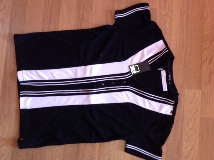 Мужские и женские джинсы и брюки, футболки.