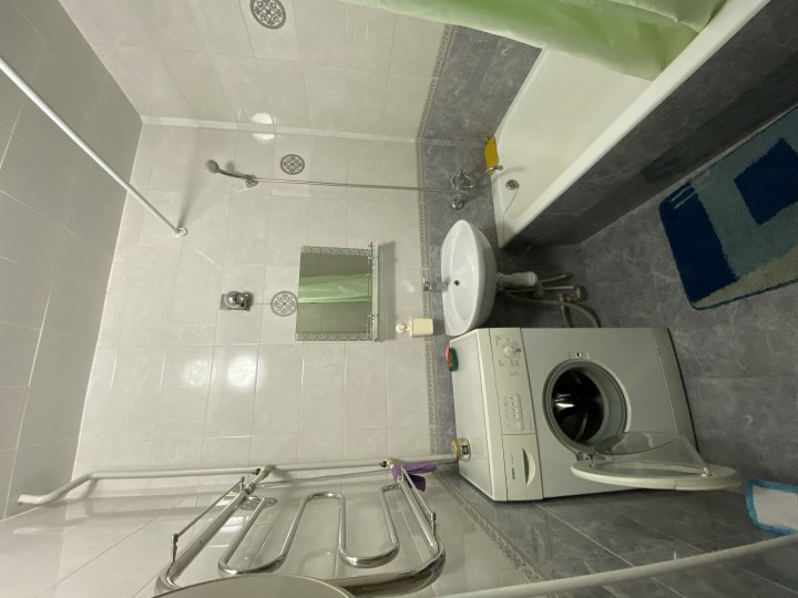 Сдам посуточно 2 коме квартиру УЛ Островского, 37