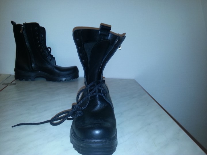 Продаются новые военные ботинки,размер 43