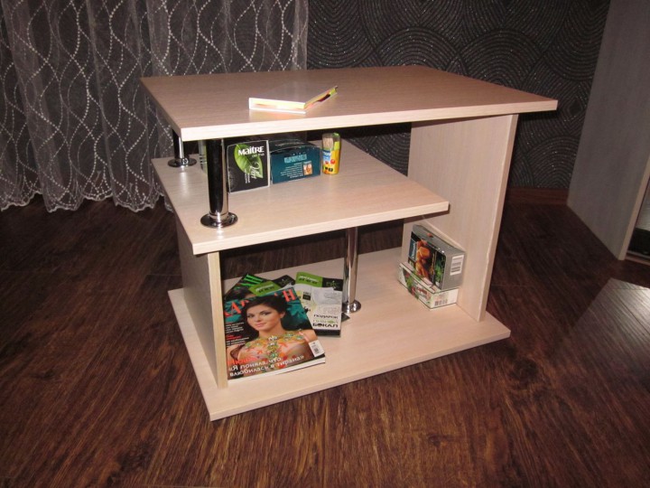 Столики журнальные