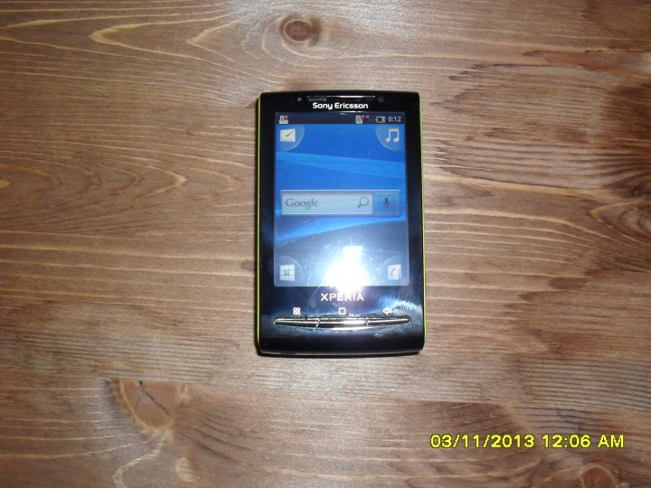 Меняю на деньги Sony Ericsson X10mini.