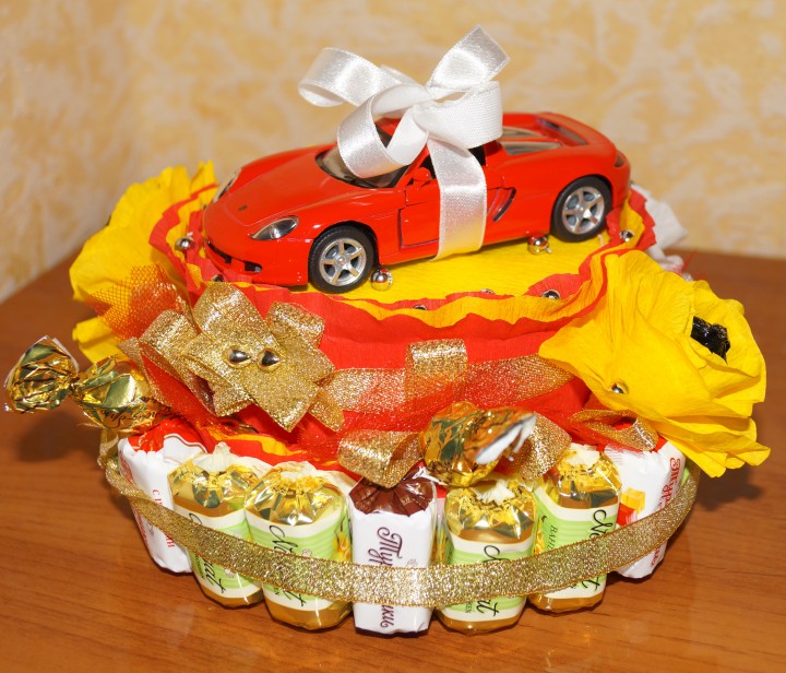 букеты и композиции из конфет