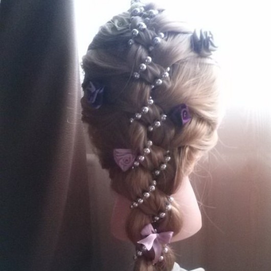 Прически, плетение кос от 100 до 500 рублей