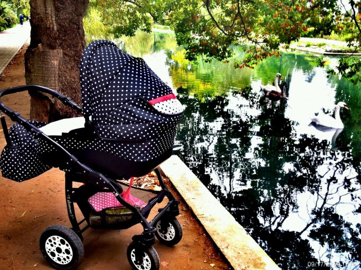 Продам детскую коляску Glamour