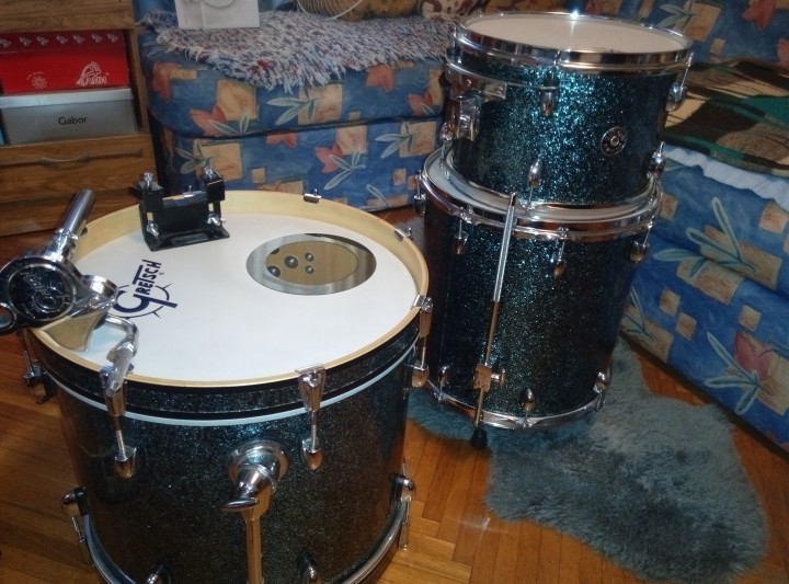 Ударная установка!!!