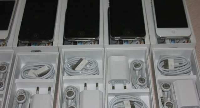 Айфон 4S 16GB  Запечатанный 