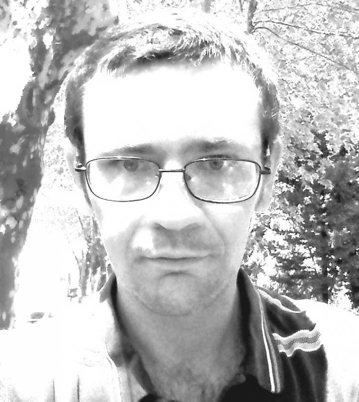 Сниму малосемейку или комн со всеми удобствами