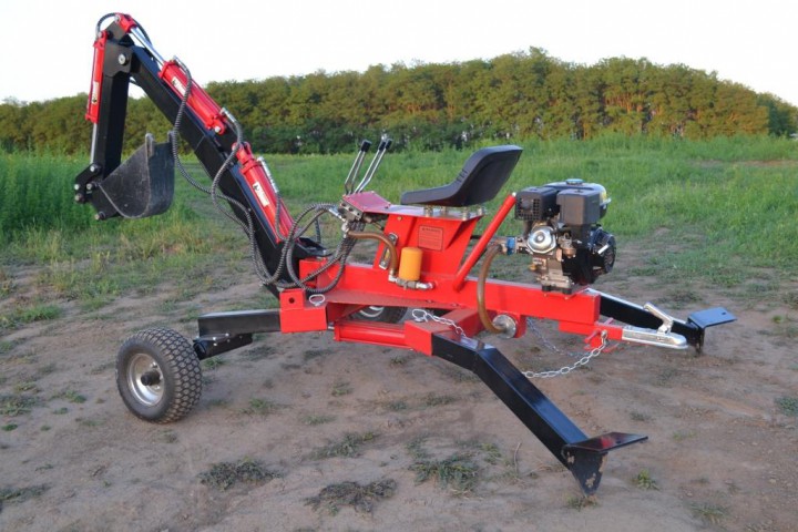 Мини-экскаватор прицепного типа