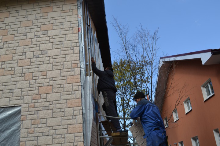 Продам панели «под камень» для облицовки фасада и цоколя.