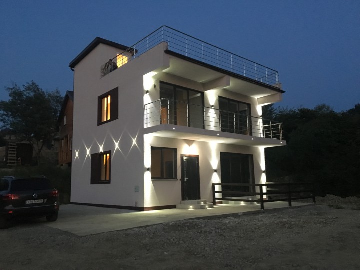 Продам дом на ул.Ворошиловградская