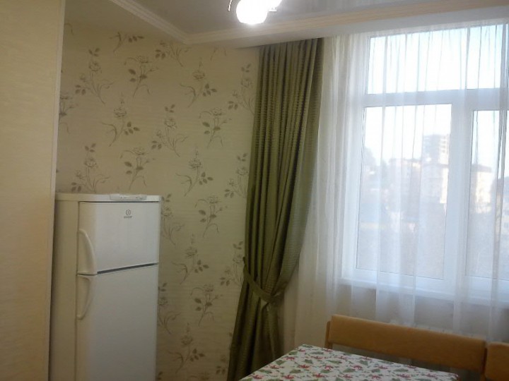 Сдается 1-комнатная квартира в новостройке с евроремонтом на пер