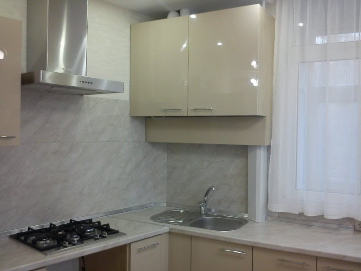 Сдается 1-комнатная квартира в новостройке с евроремонтом на пер