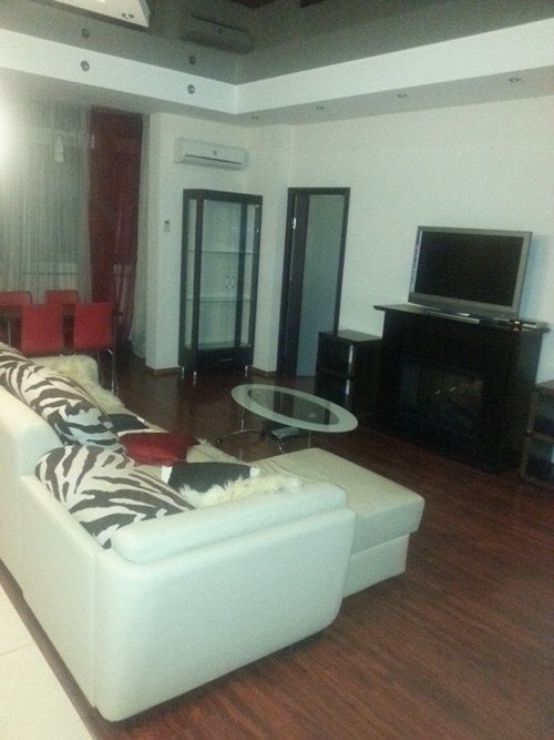 Сдается 3-комнатная квартира, центр, Первомайская, 13