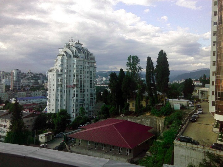 Сдается студия в ЖК бизнес класса "Первомайский-1", центр, Перво