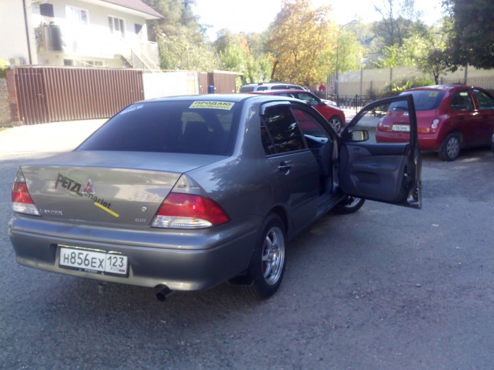 Продаю автомобиль MITSUBISHI LANCER