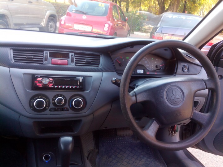 Продаю автомобиль MITSUBISHI LANCER