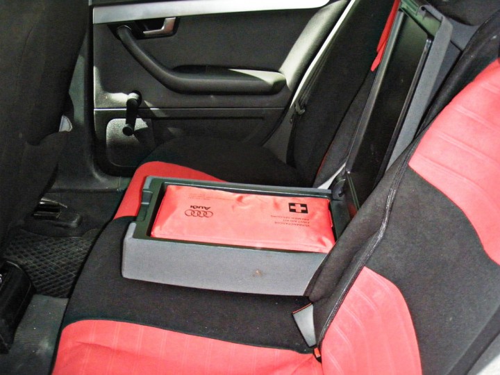 Продаю Audi A4 2007 года, 2,0 л, дизель, МКПП, седан