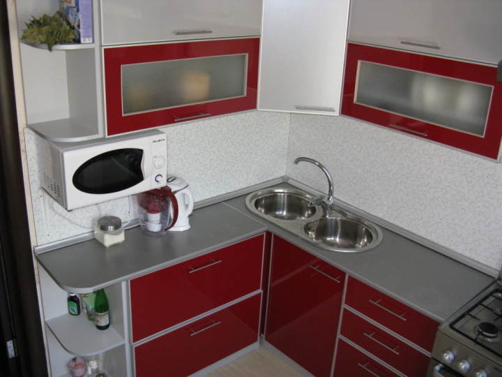 Продам 1-к квартиру. Центр Адлера.