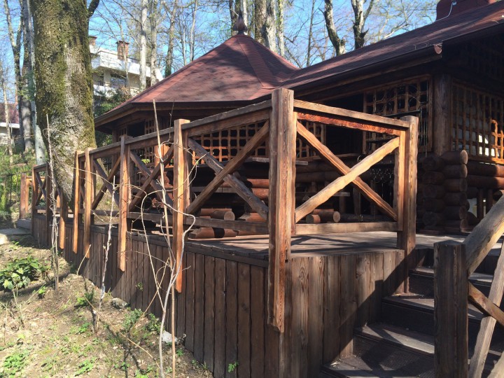 Изделия из дерева, металлоконструкции и нержавеющей стали