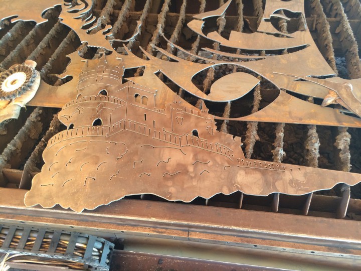 Изделия из дерева, металлоконструкции и нержавеющей стали