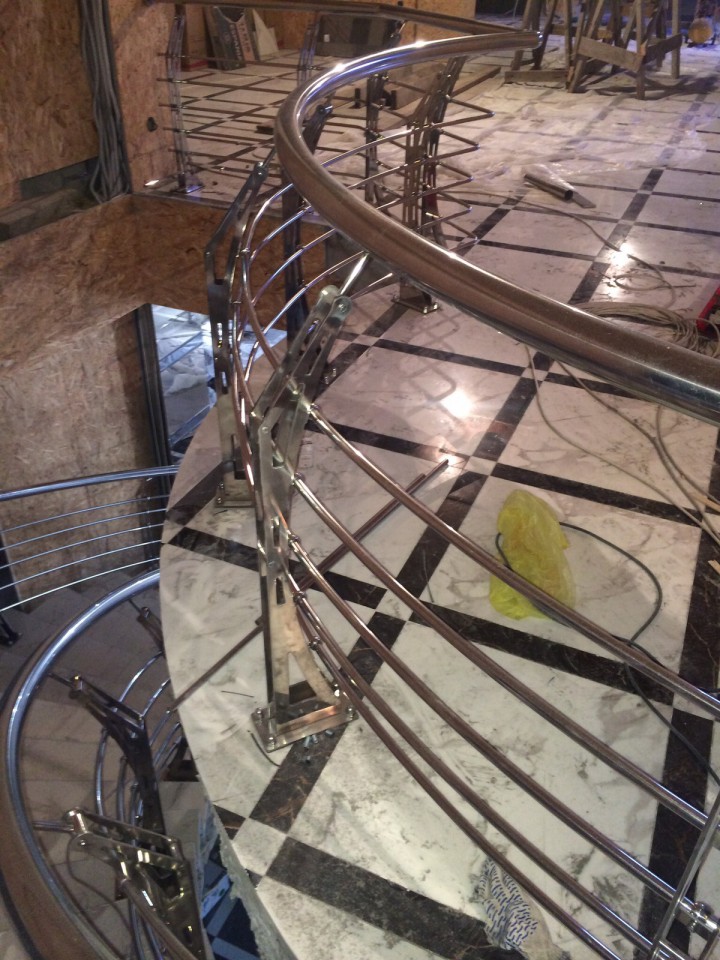 Изделия из дерева, металлоконструкции и нержавеющей стали