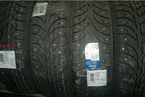 Зимняя резина (шипованная) 195 65 R15 НОВАЯ