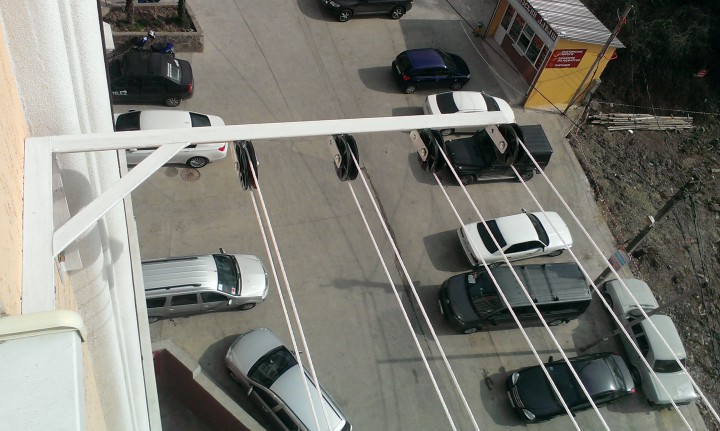 Установка кронштейнов для сушки белья ! 