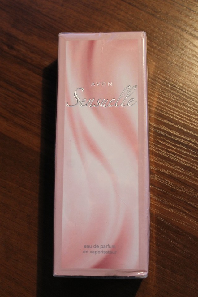 Продаю товары эйвон и ив роше