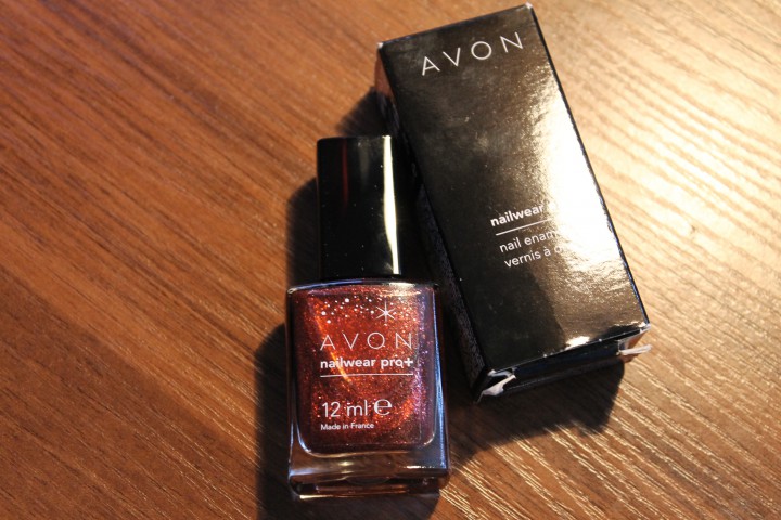 Продаю товары эйвон и ив роше