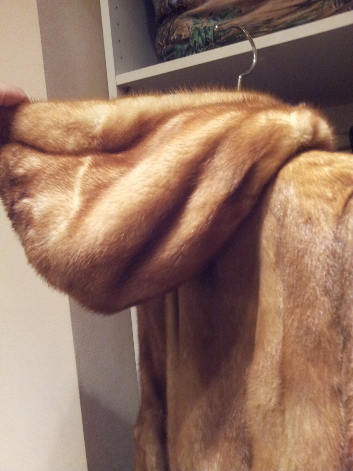 Шуба (мех-норка)