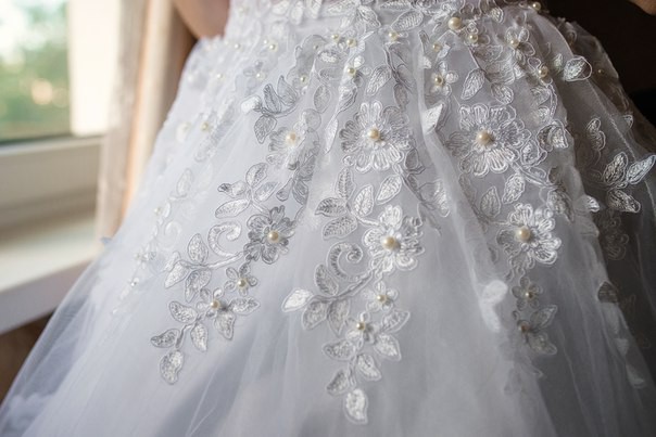 Продаю новое сваебное платье