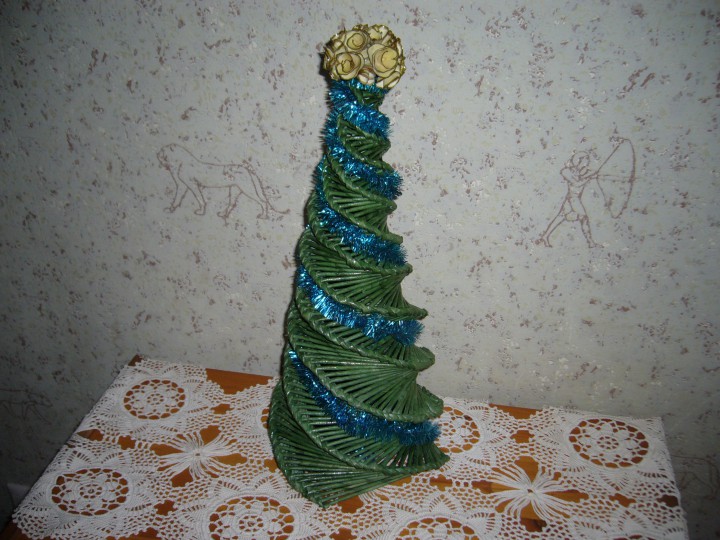 Елка плетеная 