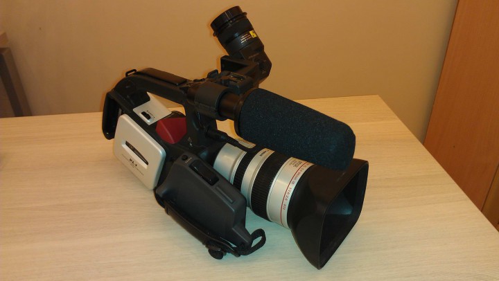 Видеокамера Canon XL-1